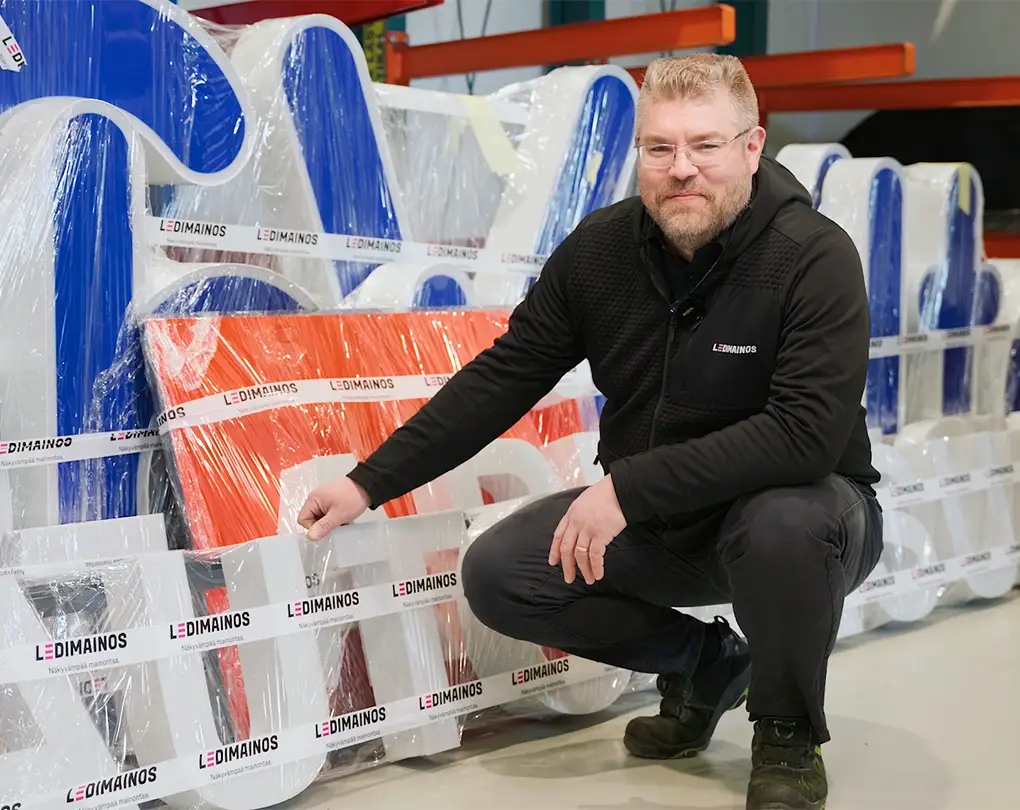 Mainoskyltti 2026 – Tyypit, hinnat ja valintaopas yritykselle